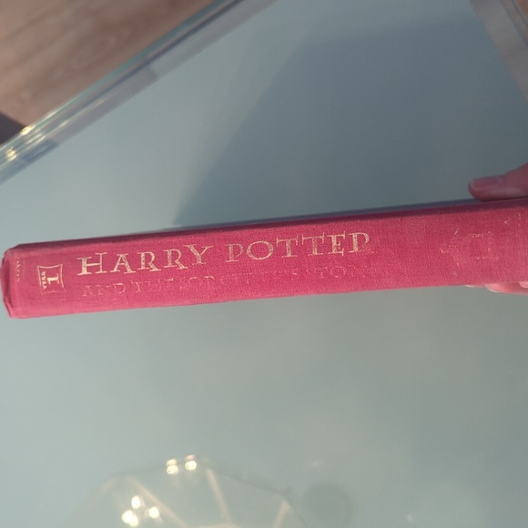 Harry Potter and the Sorcerer's Stone Hardcover Book Year 1, First Edition 1998 - Picture 4 of 12